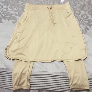 Snoga athletics skirt size large